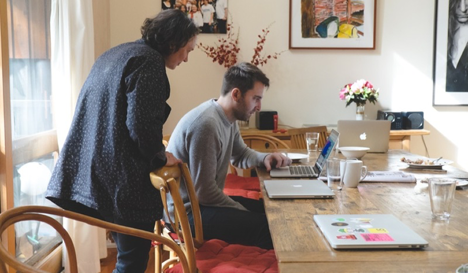 Hanakai community members